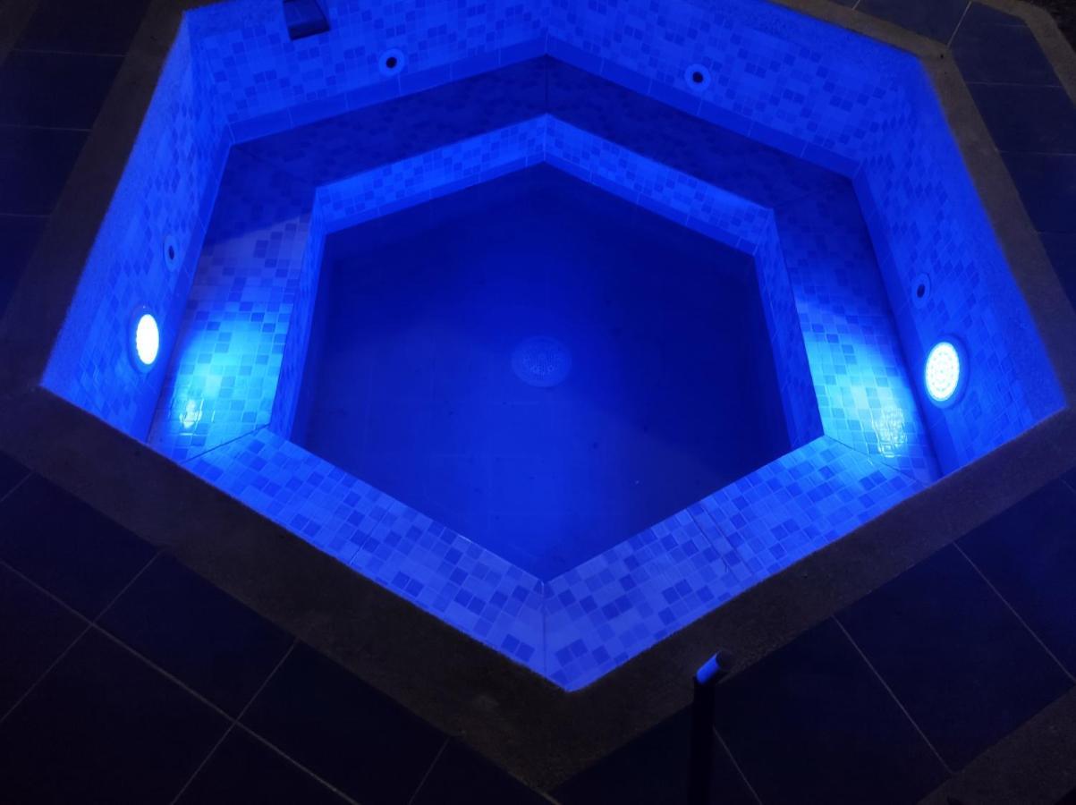 Villa Monica 蒙特内哥罗 外观 照片